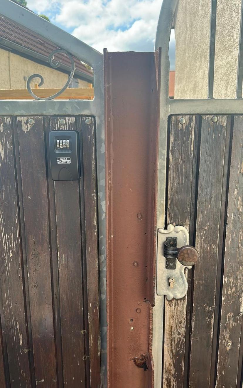 Schoene 2 Raum-Wohnung In Etgersleben Exteriör bild